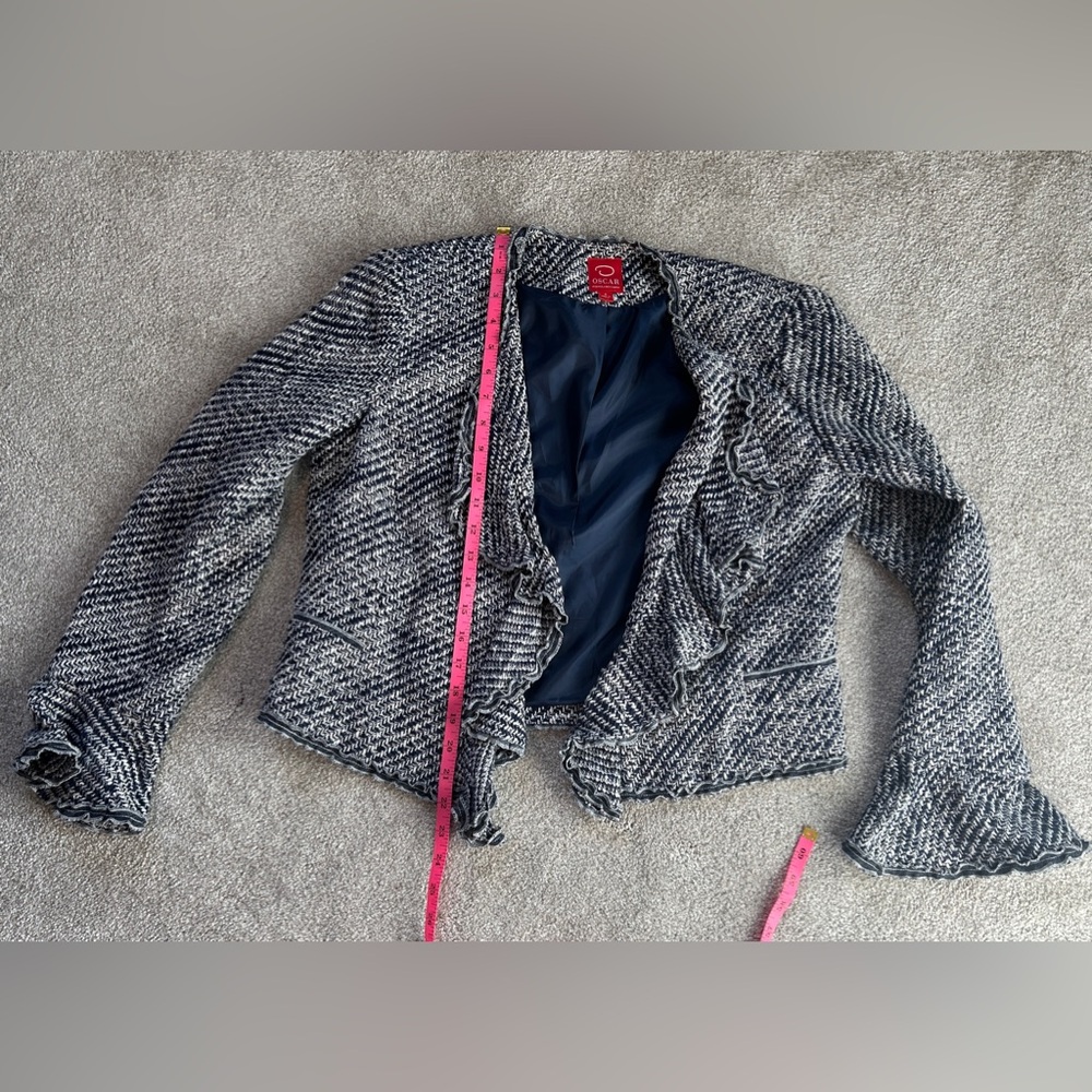 Oscar de la Renta tweed jacket w/ ruffle - Picture 5 of 8